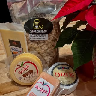 Artisan cheese & pasta gift set